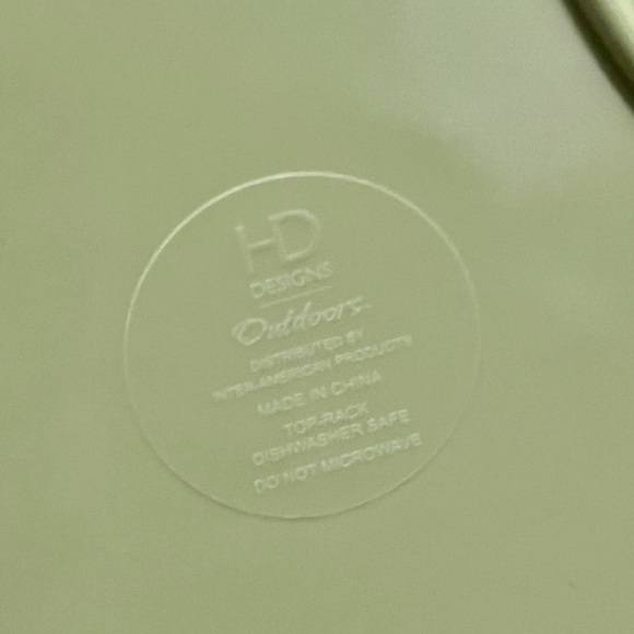 Pineapple Shaped Party Serving Tray + New Silicone Bottle Opener - Picture 6 of 6